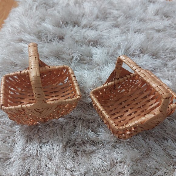 Mini Baskets For Easter Or Any Gift or Holiday Decorating Ideas  Bundle of 2 - Picture 1 of 3